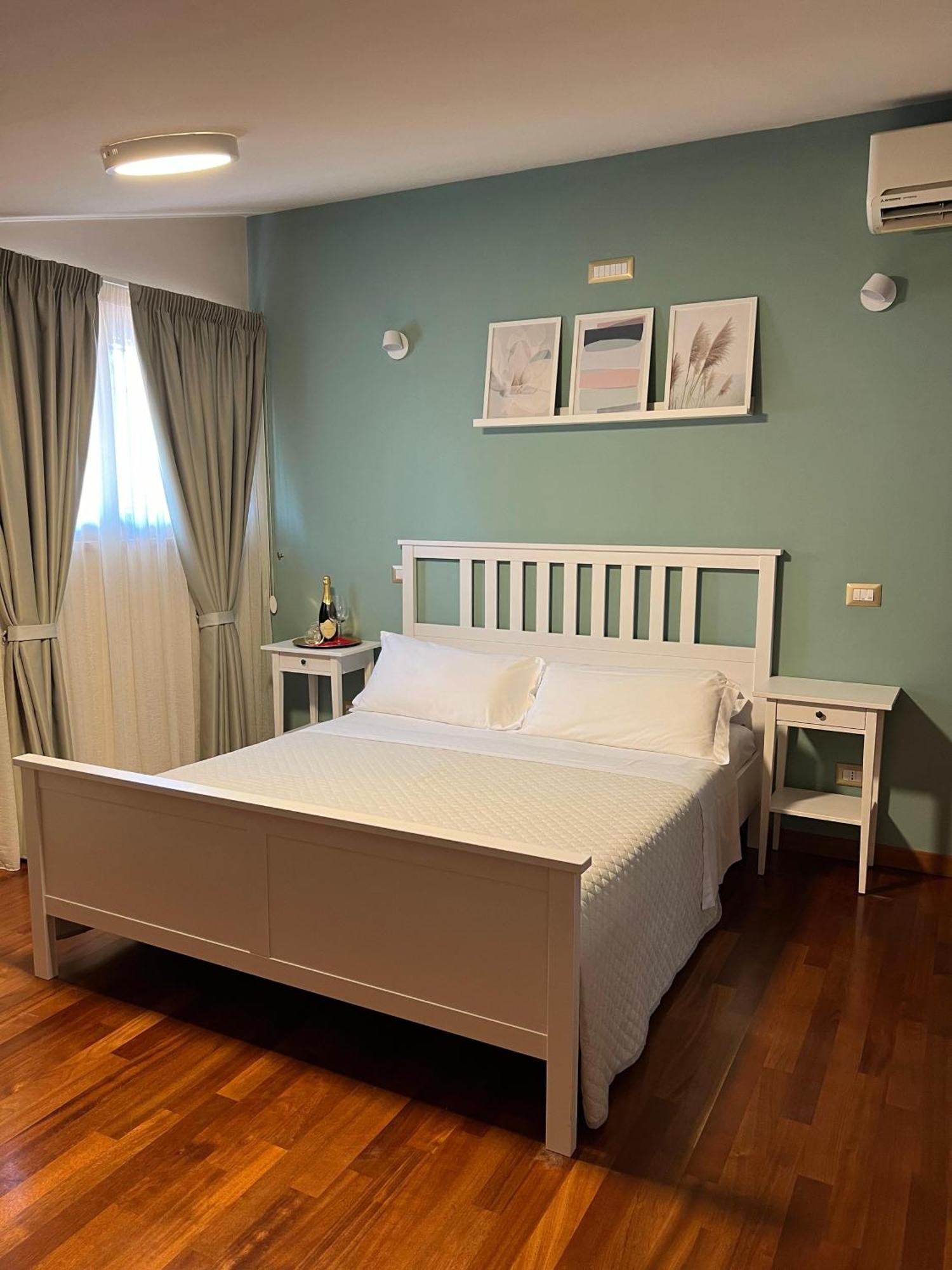 Sigis Hotel Fiumicino Buitenkant foto